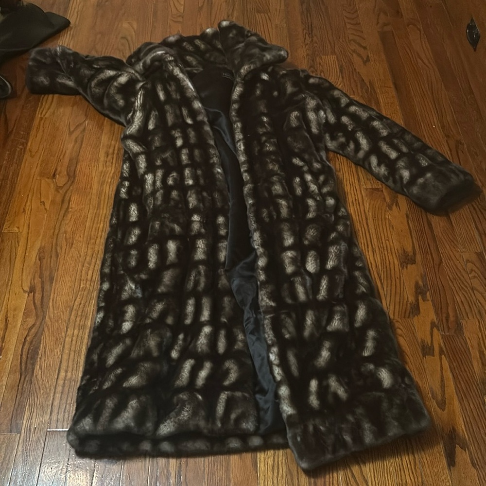 Donna salyers faux fur coat - medium preloved